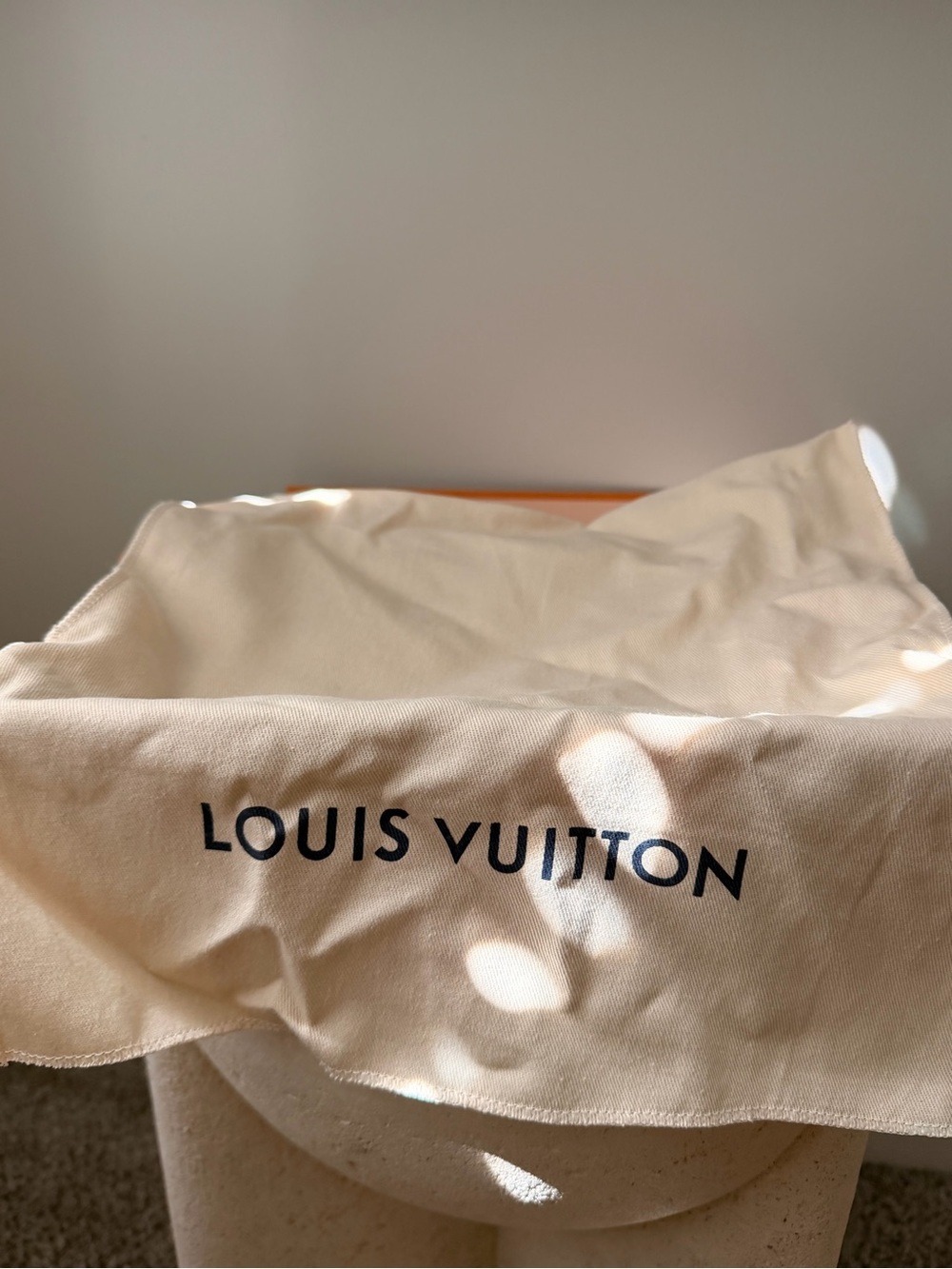 Louis Vuitton Damier Azur Shoulder Bag - Picture 5 of 9